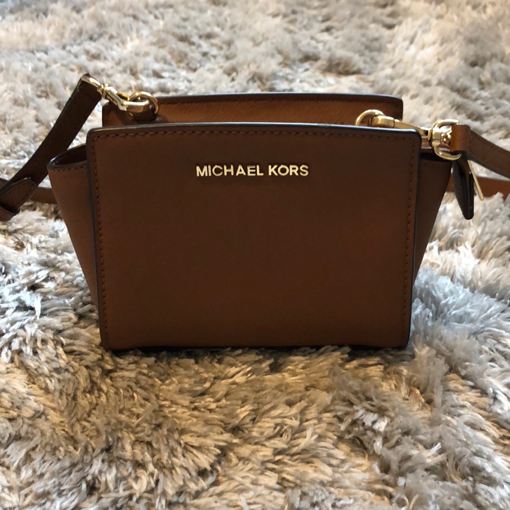 Michael Kors Crossbody Bag